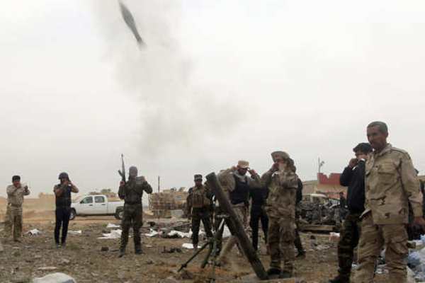 قوات عراقية تقصف مواقع داعش