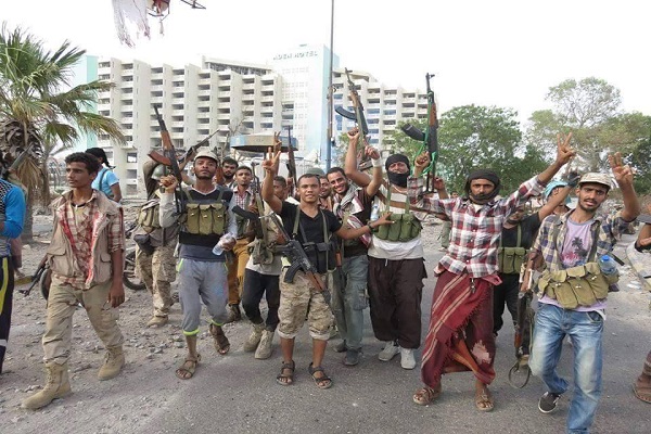 رجال المقاومة الشعبية يفرحون بتحرير شبوة من الحوثيين