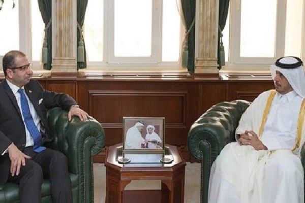 الجبوري مجتمعًا في الدوحة مع رئيس الوزراء القطري عبد الله بن ناصر بن خليفة آل ثاني