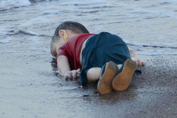 الطفل السوري وجد ميتا على شاطئ تركي