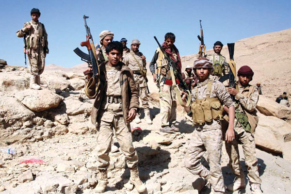 معارك عنيفة بين قوات الجيش اليمني والميليشيات الانقلابية في جبهات متعددة في اليمن