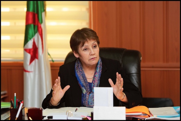 وزيرة التربية الجزائرية نورية بن غبريت