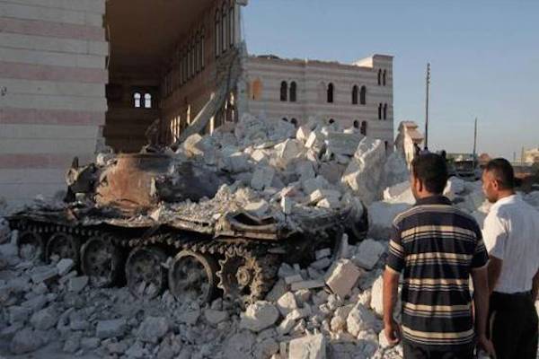 معارض سوري يؤكد أن حلب ضحية والنصر فيها موقت