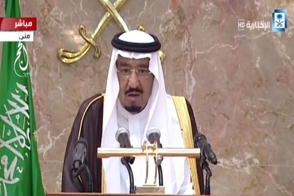 الملك سلمان خلال حفل الاستقبال السنوي لكبار الشخصيات الإسلامية