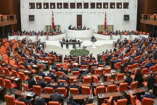 تعديلات الدستور امام البرلمان التركي 