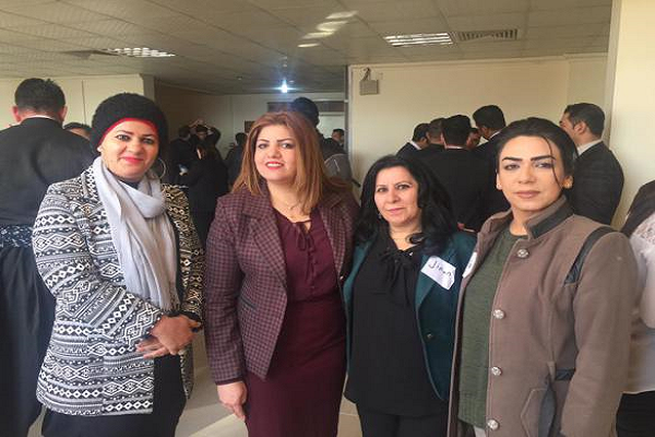 اعلاميات عراقيات خلال مؤتمر المبادرة الدولية للتضامن مع المجتمع المدني