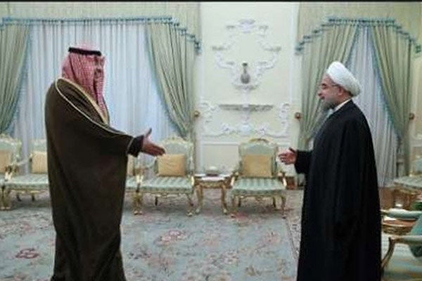الرئيس الإيراني في استقبال الشيخ صباح خالد الحمد