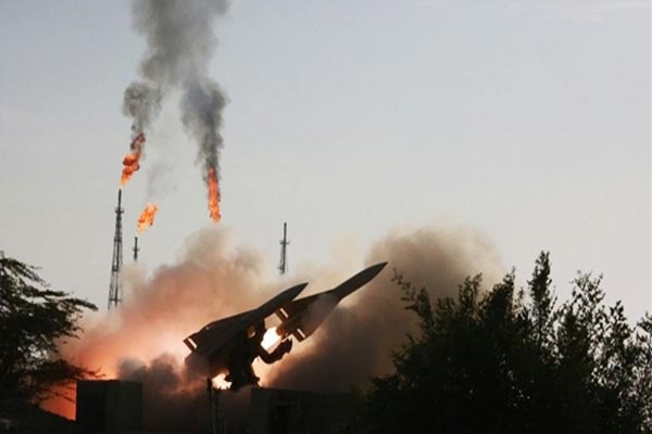 اختبار منظومة (تلاش) لاسقاط الطائرات المسيّرة في مناورة الجيش الايراني