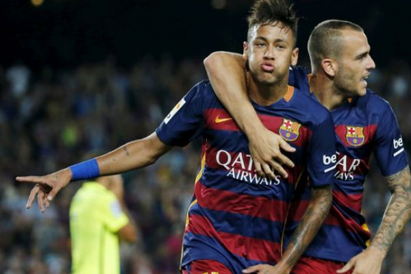 برشلونة ونيمار رفضا عرض مانشستر يونايتد في الصيف الماضي