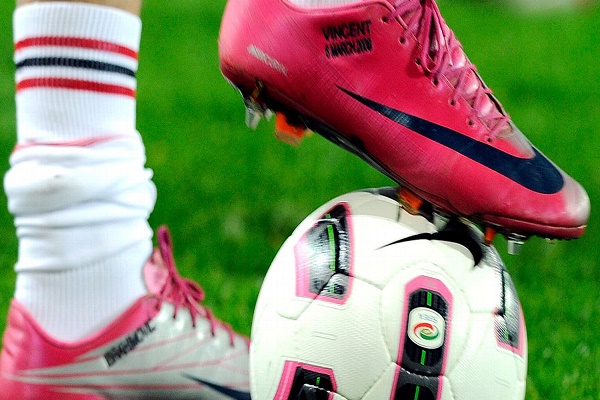 سرقة أحذية لاعبي براغا قبل مواجهة مرسيليا مرسيليا