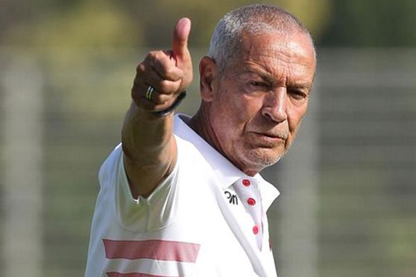 البرتغالي جيسوالدو فيريرا من تدريب نادي الزمالك المصري