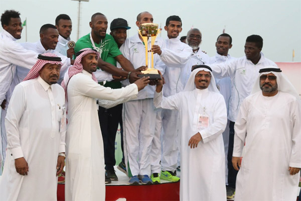 المنتخب السعودي يفوز بكأس البطولة الخليجية الخامسة عشرة