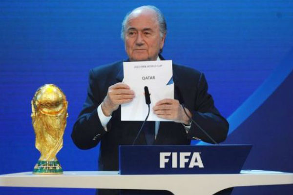 بلاتر لحظة إعلان قطر كبلد مستضيف لمونديال 2022