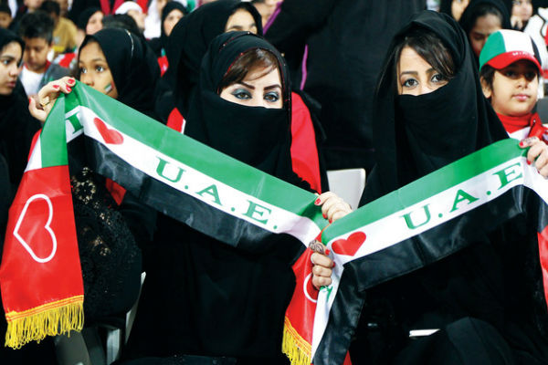 غياب للجنسين عن مدرجات الملاعب الإماراتية