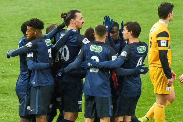 إبراهيموفيتش يقود سان جرمان لفوز هزيل في كأس فرنسا