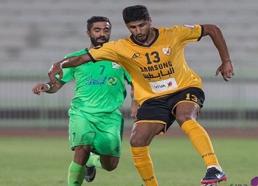 قمة سلبية بين العربي والقادسية في الدوري الكويتي