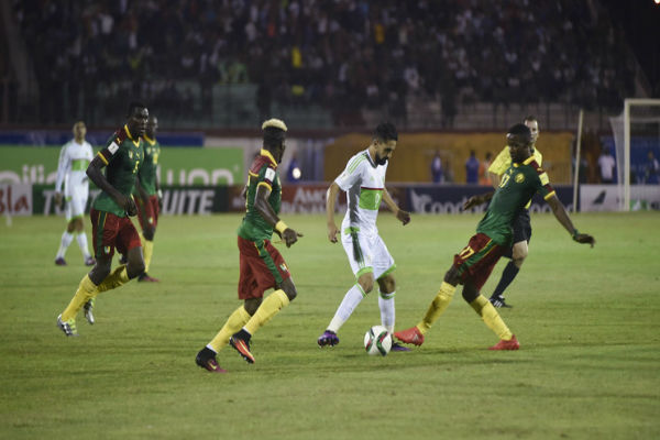 من مباراة الجزائر والكاميرون