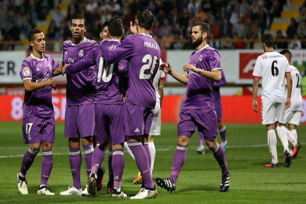 ريال مدريد يحل ضيفاً على ألافيس
