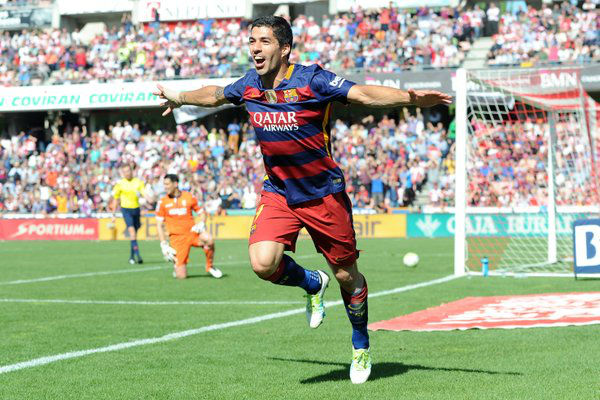 هاتريك سواريز يحسم لقب الليغا رسمياً لصالح برشلونة
