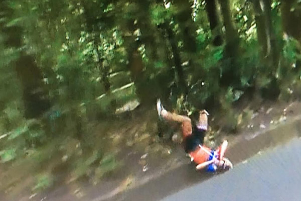 تعرضت الدراجة الهولندية آنميك فان فلويتن لحادث مروع بسرعة مرتفعة