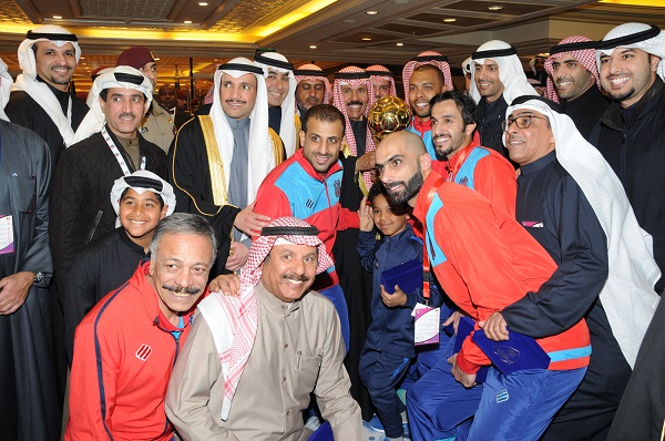 الكويت يتوج بلقب كأس ولي العهد للمرة السادسة