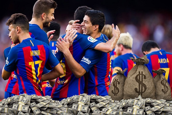  تصدر نادي برشلونة الإسباني سلم الترتيب الأوروبي بعدما منح لاعبيه رواتب تصل قيمتها إلى 293 مليون باوند استرليني