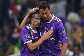 مودريتش يتحسر على رحيل رونالدو وزيدان عن ريال مدريد