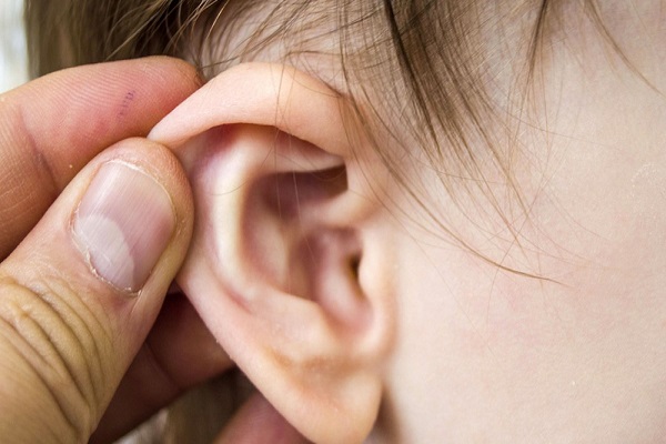 إلتهاب الأذن الوسطى الحاد أعراض أسباب وعلاج