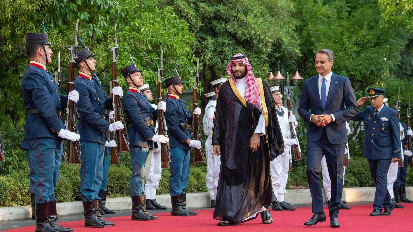 السعودية نيوز |  ولي العهد السعودي يلتقي رئيس وزراء اليونان في أثينا 