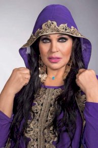 بلاغ للنائب العام ضد الراقصة والممثلة المصرية فيفي عبده بسبب البشكير