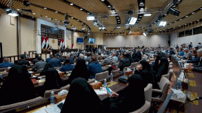 العراق: بدلاء الصدريين أدوا اليمين والموالين لإيران تسيّدوا البرلمان 
