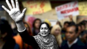 العنف ضد النساء في الهند.. قصص تقشعر لها الأبدان