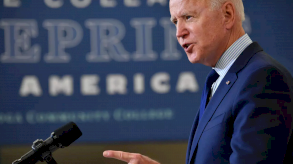 بايدن يدافع عن خطته للبنى التحتية بعد مقترح مضاد للجمهوريين