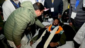 إنقاذ 41 عاملاً بعد بقائهم 17 يوماً داخل نفق في الهند