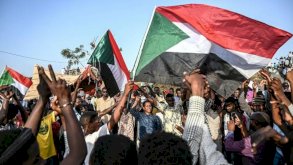 السودان: مبعوثان أميركيان يحاولان إنهاء الأزمة