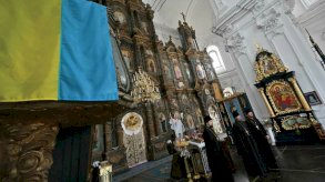 الغزو الروسي يقسم الكنيسة الأرثوذكسية الأوكرانية