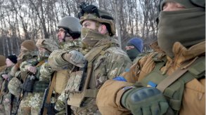 كتيبة آزوف: تلقينا أمرًا من كييف بإلقاء السلاح 