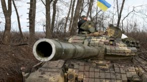 تسليم دبابات لأوكرانيا.. وارسو: ألمانيا خيبت أملنا 