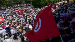 تونس: حرب شعواء بين السلطة التنفيذية والسلطة القضائية 