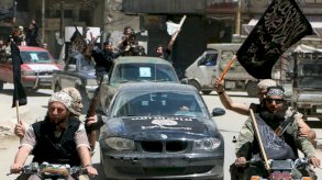 مقتل الظواهري يزيد الشقاق بين فصائل المعارضة السورية