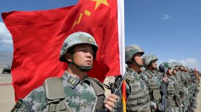 الصين ترسل قوات إلى روسيا 