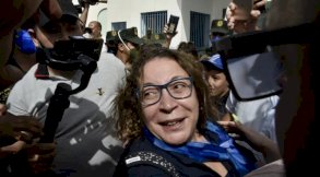 الشرطة التونسية توقف الناشطة الجزائرية أميرة بوراوي