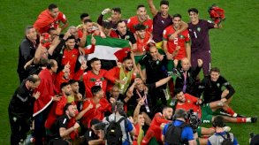 مونديال 2022: لاعبو المغرب يحتفلون بالفوز على إسبانيا برفع علم فلسطين