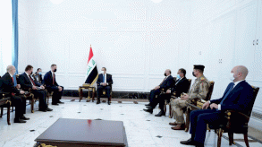  الكاظمي لحل مشكلة العراقيين العالقين على حدود الأوروبي