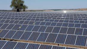 العراق يباشر بإنتاج الكهرباء من الطاقة الشمسية بتعاون إماراتي