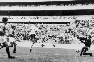 وفاة أسطورة كرة القدم اليابانية كاماموتو عن 81 عاما