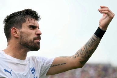 الهلال السعودي يمدد عقد البرتغالي روبن نيفيش حتى 2029