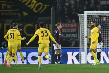 بطولة إيطاليا: ميلان يعيد الفارق مع الجار إنتر المتصدر إلى 5 نقاط