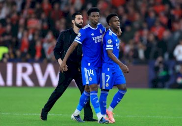 دوري أبطال أوروبا: فينيسيوس يهاجم "الجبناء" بعد عاصفة العنصرية أمام بنفيكا