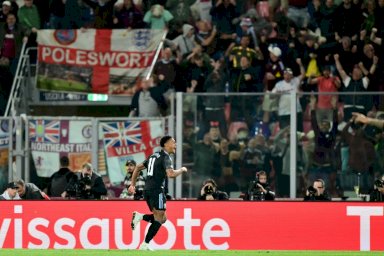 يوروبا ليغ: أستون فيلا يعود بفوز ثمين من بولونيا يعزز حظوظه ببلوغ دور الاربعة